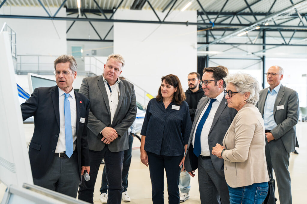 Delegation visiting the EILT project at the Aero Flight Test Center