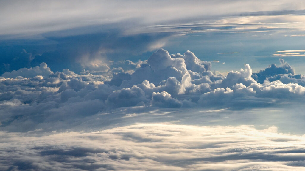 Cloud scenery for visual simulation
