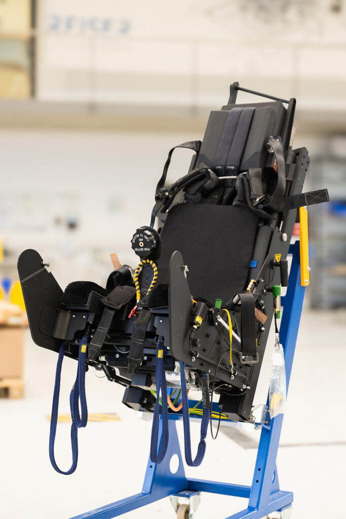 PC-21 G-seat, overall view